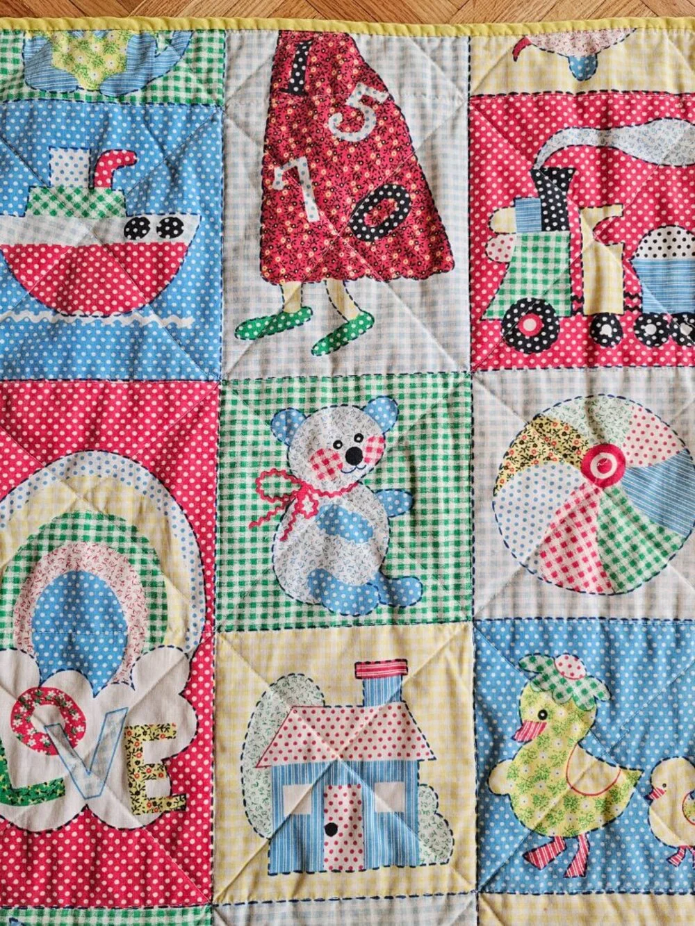 Vintage Handmade Baby Patchwork Quilt Primary Colors Red Yellow Duck 43.5